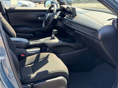 Used 2024 Honda HR-V Sport image 19