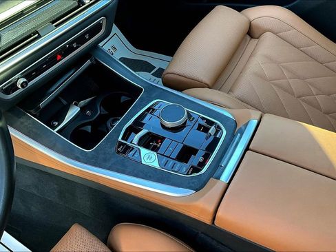 Used 2024 BMW X5 xDrive50e w/ Premium Package image 19