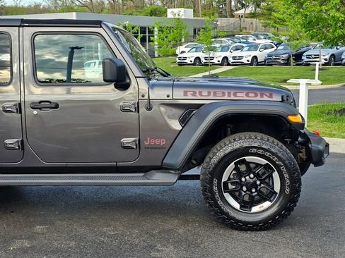 Used 2021 Jeep Wrangler Unlimited Rubicon w/ Cold Weather Group AWD/4WD image 23