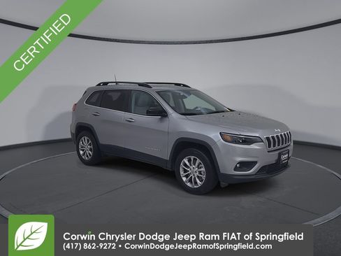 Used 2022 Jeep Cherokee Latitude Lux w/ Sun & Sound Group AWD/4WD image 3