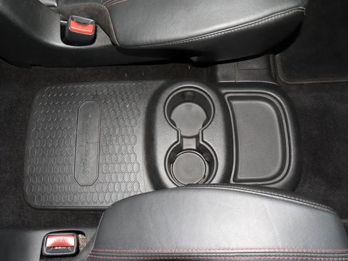 Used 2018 Dodge Durango R/T w/ Technology Group RWD image 22