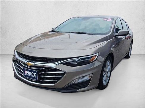 Used 2023 Chevrolet Malibu LT w/ Driver Confidence Package FWD image 2