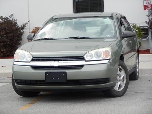 Used 2005 Chevrolet Malibu LS w/ Preferred Equipment Group FWD image 3