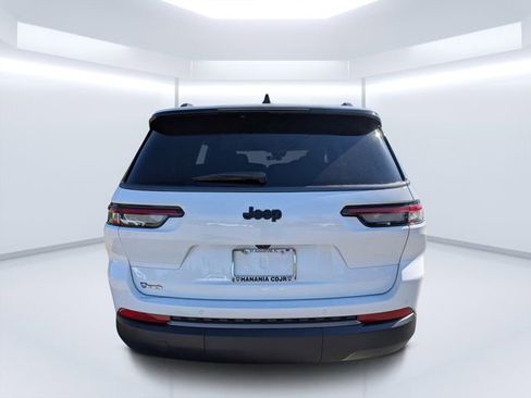 New 2026 Jeep Grand Cherokee L Limited RWD image 4
