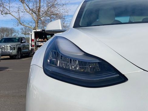 Used 2019 Tesla Model 3 image 13