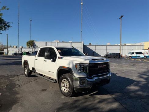 Used 2023 GMC Sierra 2500 Pro w/ Convenience Package image 9