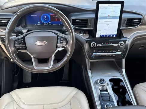 Used 2021 Ford Explorer Platinum w/ Equipment Group 601A image 22