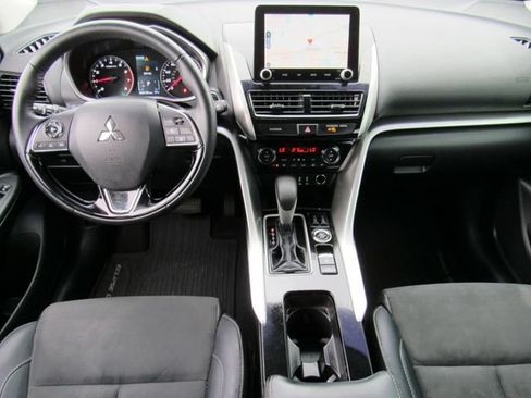 Used 2024 Mitsubishi Eclipse Cross SE AWD/4WD image 18