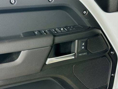 New 2026 Land Rover Defender 130 X-Dynamic SE AWD/4WD image 20