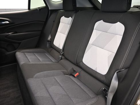 Used 2024 Chevrolet Trax LS w/ LS Convenience Package image 30