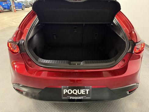 Used 2019 MAZDA MAZDA3 AWD Hatchback w/ Preferred Pkg image 18