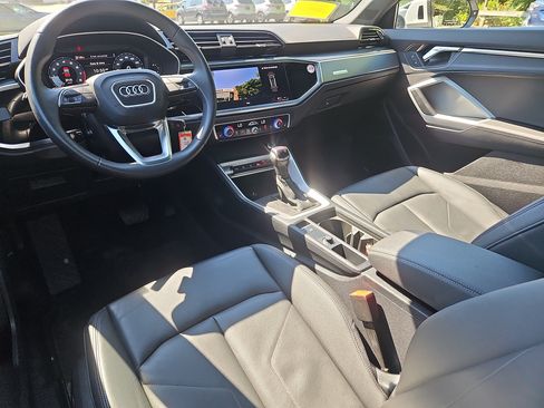 Used 2025 Audi Q3 2.0T Premium AWD/4WD image 3