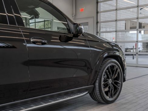 New 2026 Mercedes-Benz GLS 580 4MATIC image 32