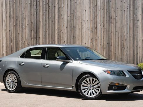 Used 2010 Saab 9-5 Aero AWD/4WD image 6