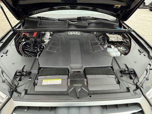 Used 2018 Audi Q7 3.0T Prestige w/ Prestige Package image 16