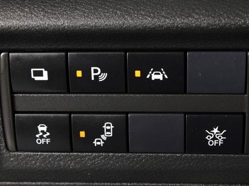 Certified 2025 Nissan Kicks Play S image 23