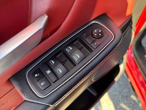 Used 2024 RAM 1500 Rebel image 11