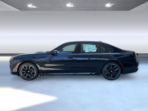 New 2026 BMW 760i xDrive w/ Executive Package AWD/4WD image 2