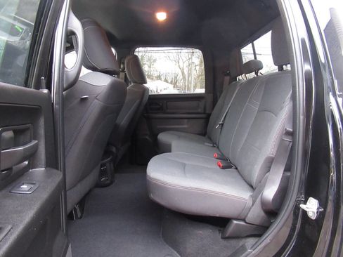 Used 2024 RAM 3500 Tradesman w/ Chrome Appearance Group image 16