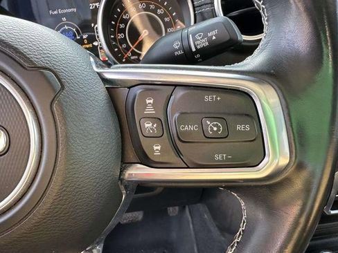 Used 2020 Jeep Gladiator Overland image 10