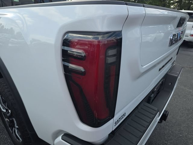 Used 2024 GMC Sierra 2500 AT4 w/ AT4 Premium Plus Package AWD/4WD image 36