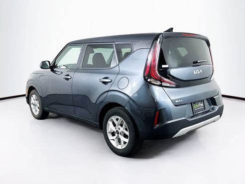 Used 2025 Kia Soul LX w/ LX Technology Package FWD image 5