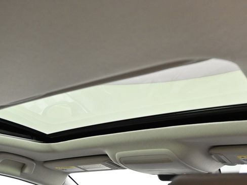 Used 2025 MAZDA CX-30 AWD 2.5 S w/ Preferred Package image 17