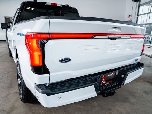 Used 2023 Ford F150 Lightning Platinum image 21