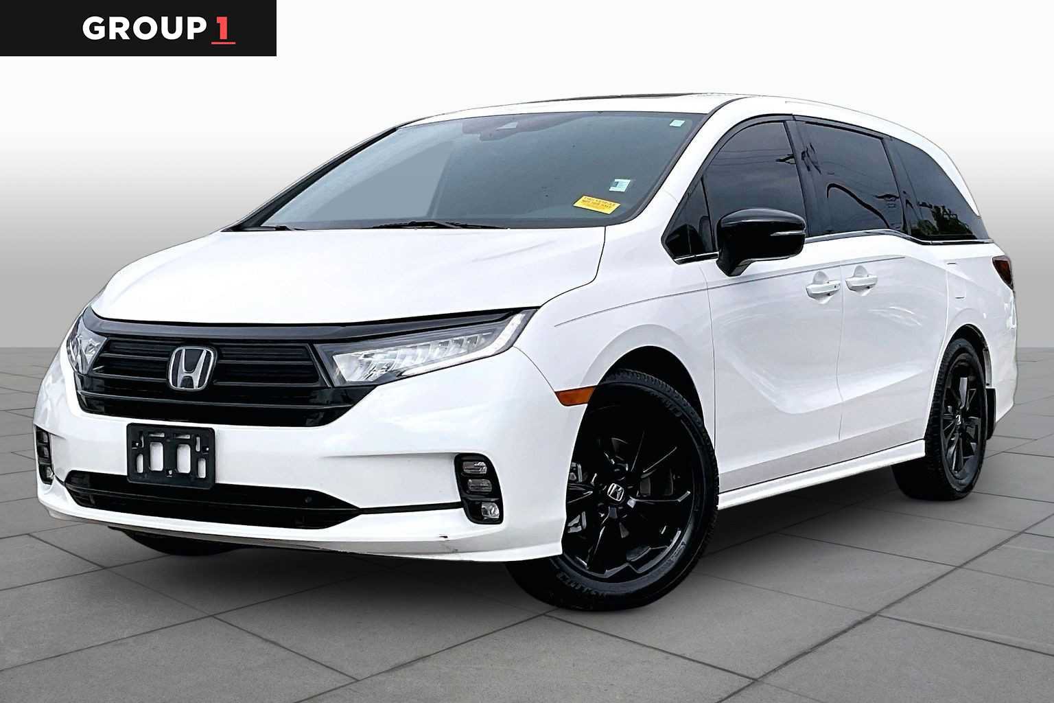 Used 2024 Honda Odyssey Sport image 1