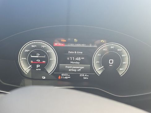 Used 2025 Audi Q5 e Premium Plus w/ Premium Plus Package image 13