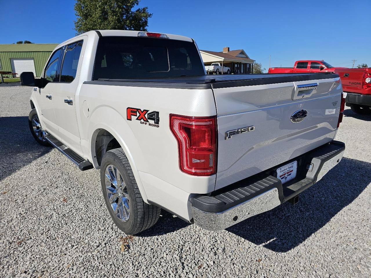 Used 2015 Ford F150 Lariat w/ Equipment Group 502A Luxury AWD/4WD image 9