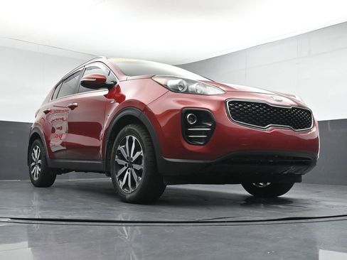 Used 2018 Kia Sportage EX AWD/4WD image 33