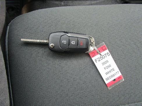 New 2025 Ford F250 XL w/ XL Off-Road Package image 41