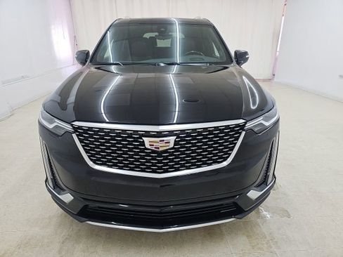 Used 2023 Cadillac XT6 Premium Luxury w/ Technology Package AWD/4WD image 16