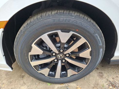 New 2026 Honda Odyssey EX-L image 3