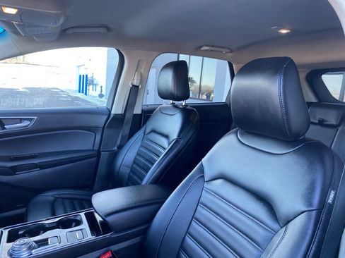 Used 2020 Ford Edge SEL image 10