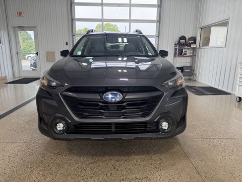 Used 2023 Subaru Outback Premium AWD/4WD image 7