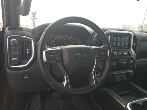 Used 2022 Chevrolet Silverado 1500 LT Trail Boss w/ Convenience Package II image 7