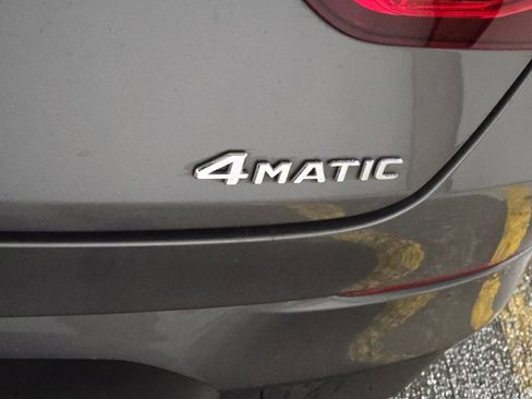 Used 2022 Mercedes-Benz CLA 250 4MATIC image 5