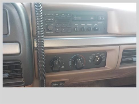 Used 1992 Ford F250 XLT image 25