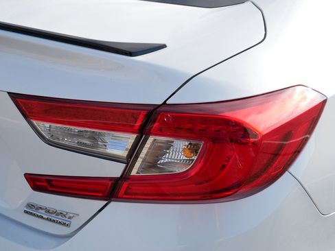 Certified 2022 Honda Accord Sport Special Edition image 17