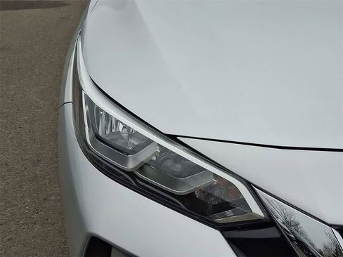 Used 2022 Nissan Sentra SV w/ Trunk Package image 27