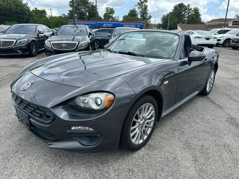 Used 2017 FIAT 124 Spider Classica RWD image 32