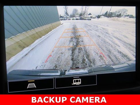 Used 2022 GMC Sierra 1500 Elevation w/ Preferred Package image 5