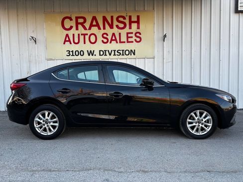Used 2016 MAZDA MAZDA3 i Sport w/ Preferred Equipment Package image 41