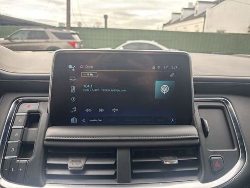 Used 2023 Chevrolet Tahoe LT w/ LT Signature Plus Package image 16