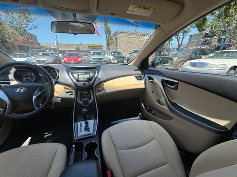 Used 2013 Hyundai Elantra GLS FWD image 13