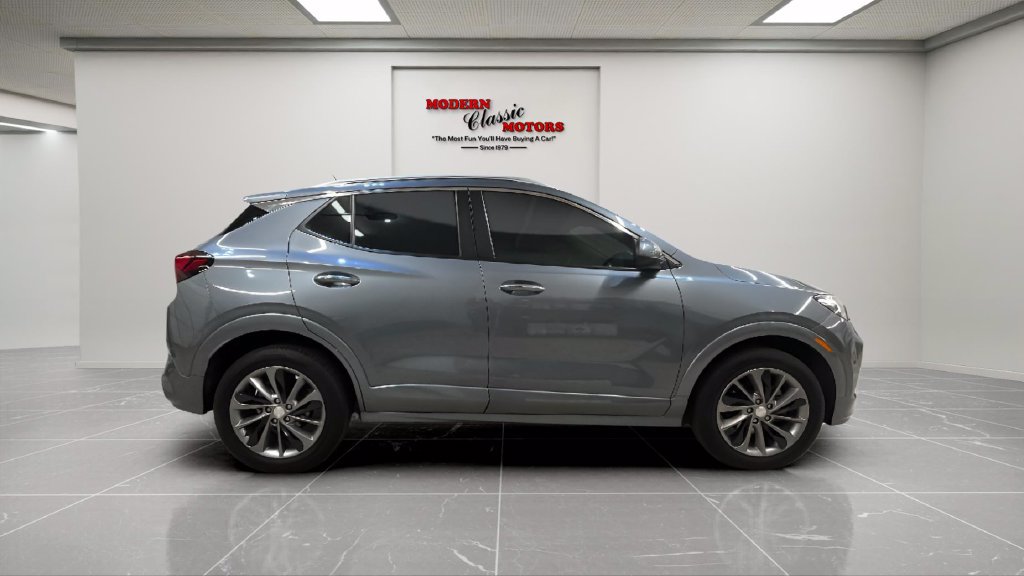 Used 2022 Buick Encore GX Preferred w/ Sport Touring Package FWD image 8