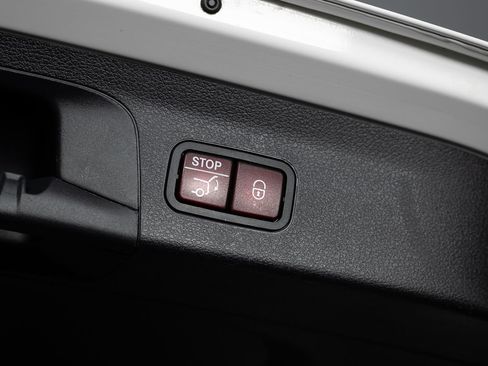 Used 2021 Mercedes-Benz GLS 450 4MATIC image 27