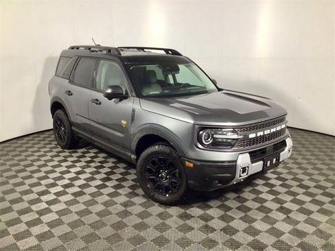 Used 2025 Ford Bronco Sport Badlands image 3